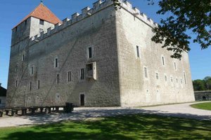 Die Bischofsburg in Kuresaare image-16352